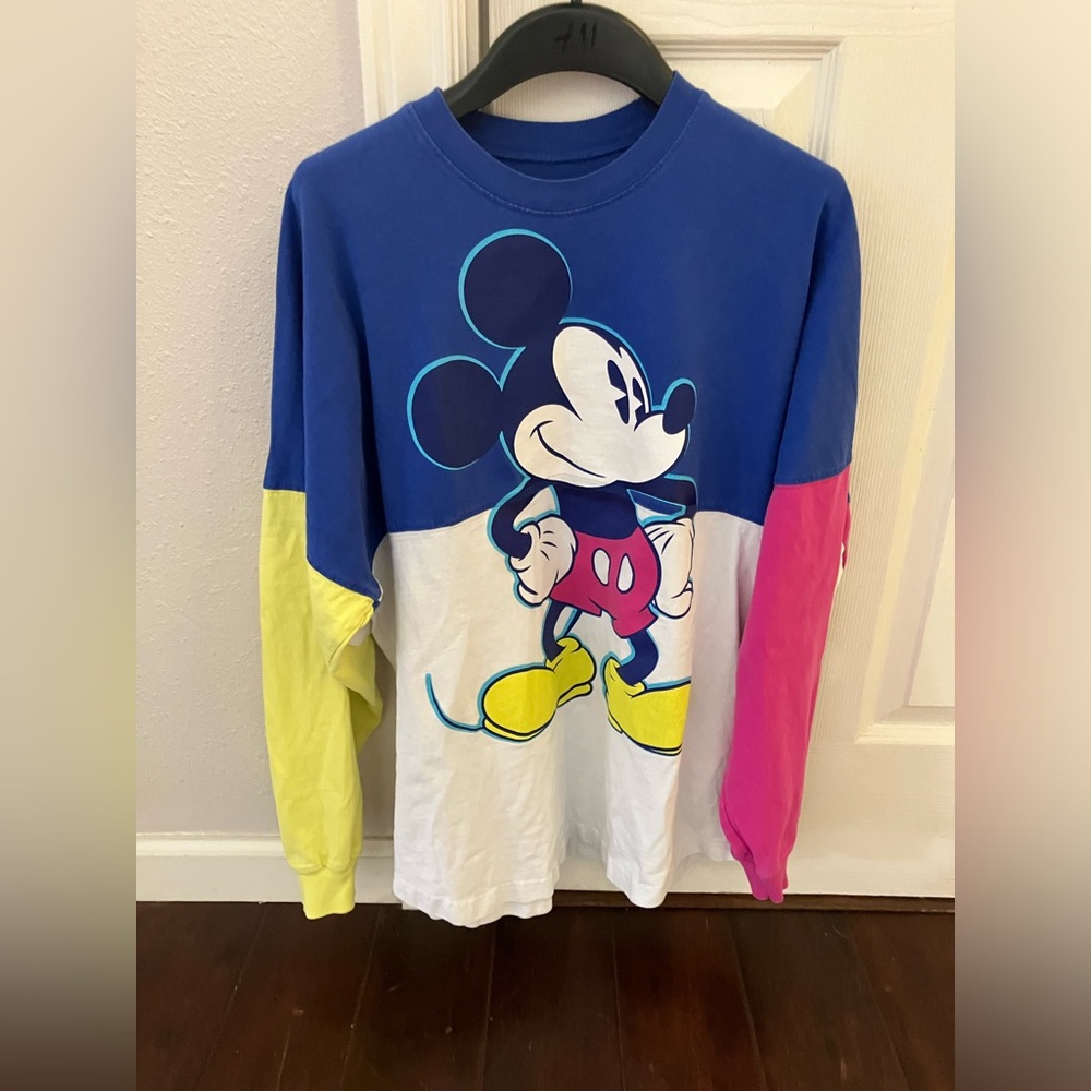Disneyland Resorts Retro Mickey Longsleeve Shirt Mickey